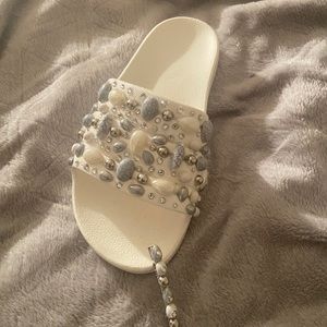 White Slides With Some Classy Stones